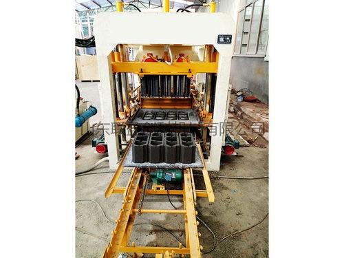 小型混凝土墊塊生產(chǎn)設(shè)備 從手動到液壓的實用選擇